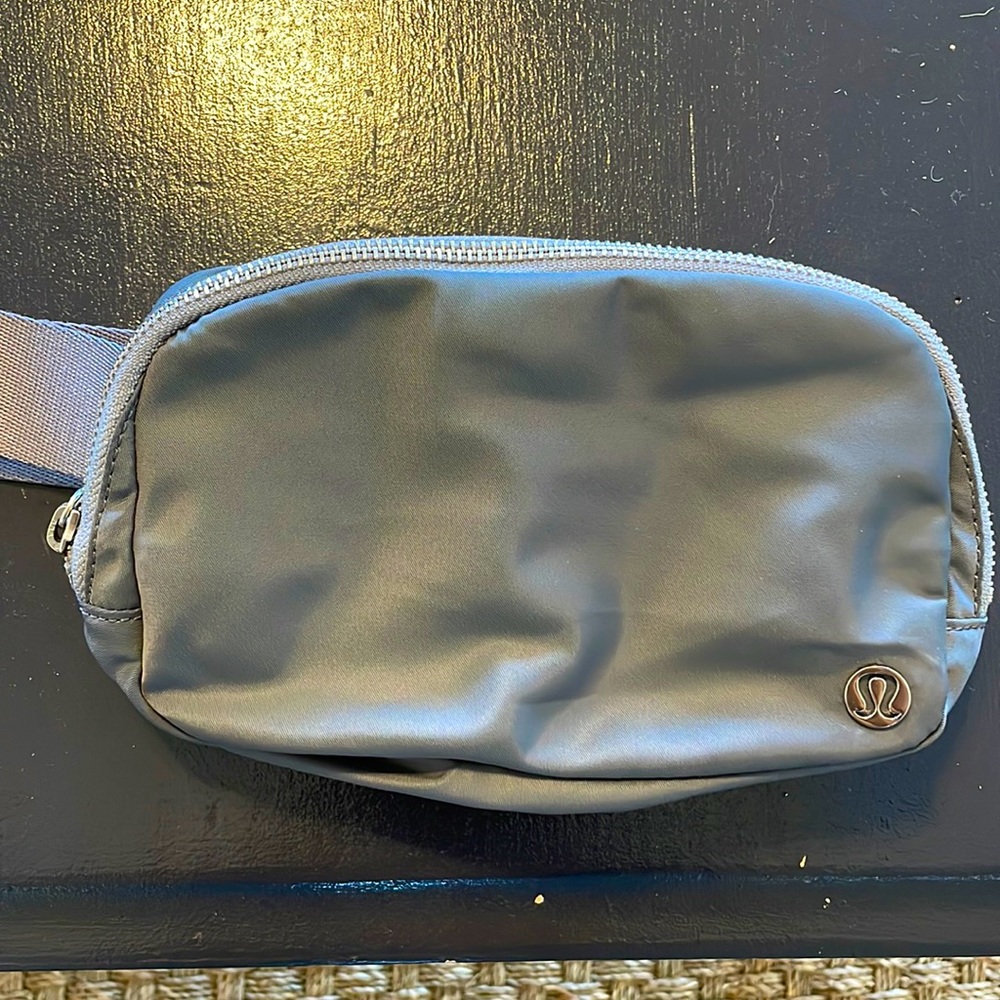 Lululemon everyday belt bag